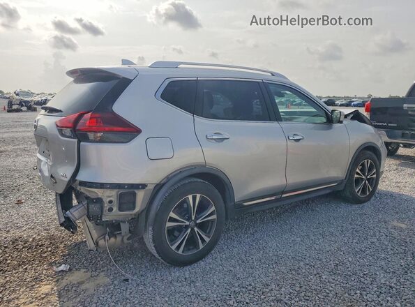 JN8AT2MT6JW461007 2018 NISSAN ROGUE Silver Задня права чверть