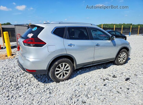 JN8AT2MT6LW007780 2020 NISSAN ROGUE Silver Trasero derecho