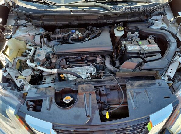 JN8AT2MT6LW007780 2020 NISSAN ROGUE Silver Vista del compartimento del motor