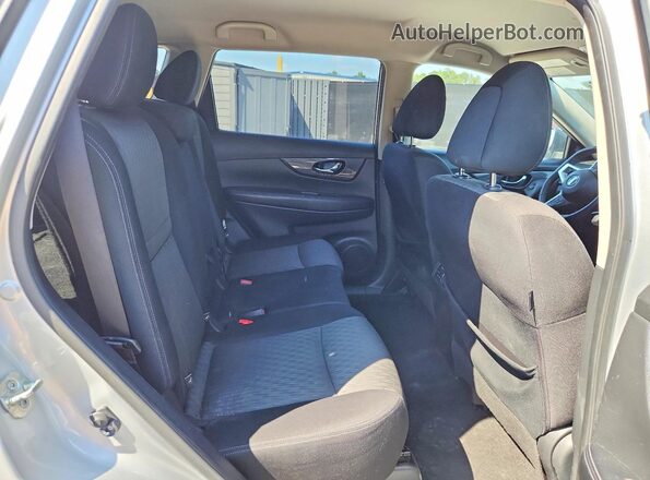 JN8AT2MT6LW007780 2020 NISSAN ROGUE Silver Vista interior trasera