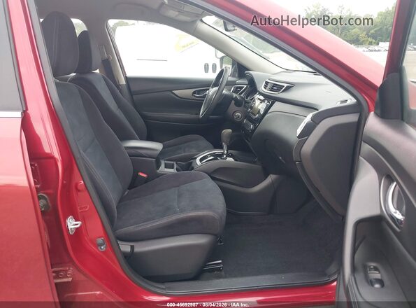 JN8AT2MT7GW020947 2016 NISSAN ROGUE Red Front interior view