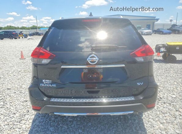 JN8AT2MT7HW142824 2017 NISSAN ROGUE Gray Widok z tyłu
