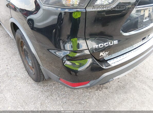 JN8AT2MT7HW383511 2017 NISSAN ROGUE Black Front view