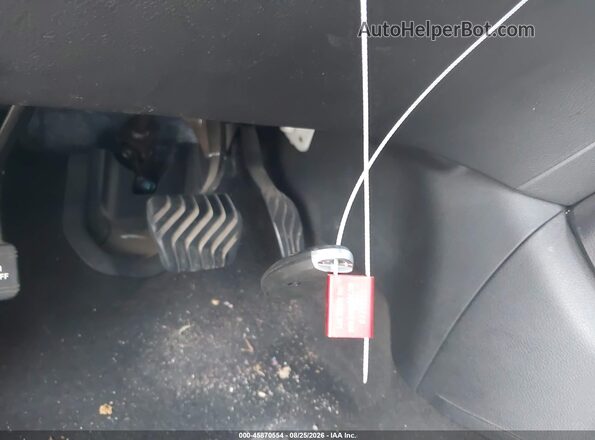 JN8AT2MT7HW398753 2017 NISSAN ROGUE Black Dashboard view