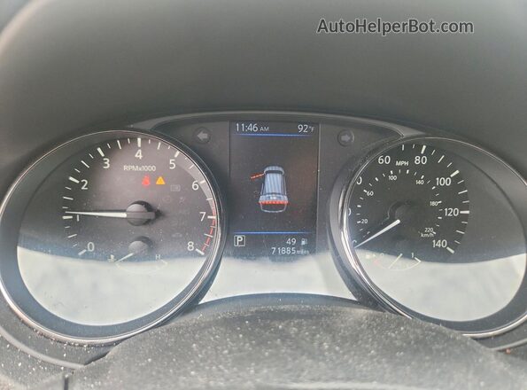 JN8AT2MT7JW490497 2018 NISSAN ROGUE White Widok zestawu wskaźników