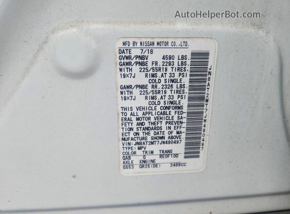 JN8AT2MT7JW490497 2018 NISSAN ROGUE White Widok komory silnika