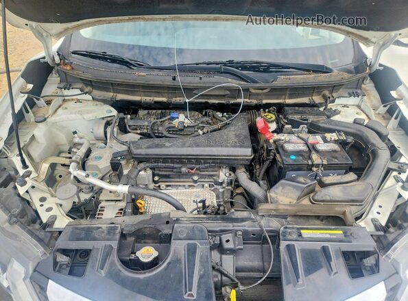 JN8AT2MT7JW490497 2018 NISSAN ROGUE White Widok wnętrza z tyłu