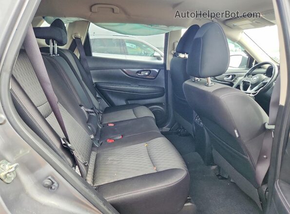 JN8AT2MT7LW040092 2020 NISSAN ROGUE Gray Rear seats view