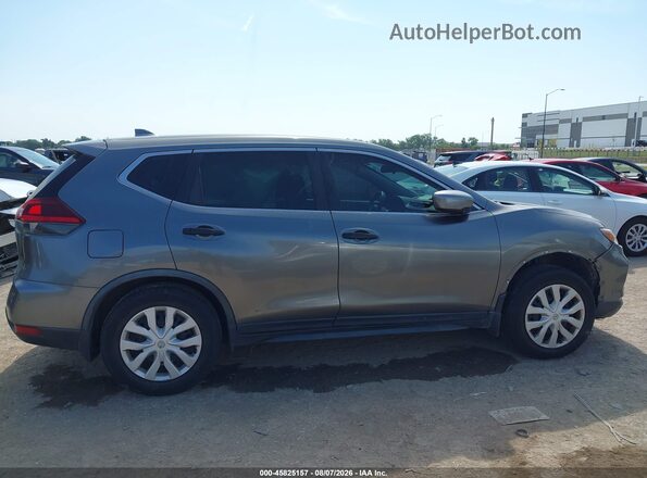 JN8AT2MT8JW459923 2018 NISSAN ROGUE Gray Вид задньої частини салону