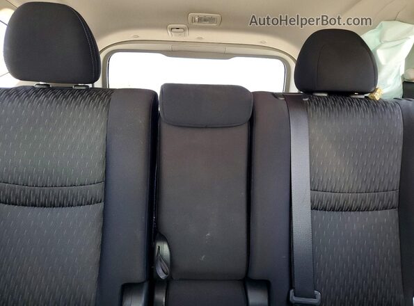 JN8AT2MT8KW260565 2019 NISSAN ROGUE Blue Widok tylnych siedzeń