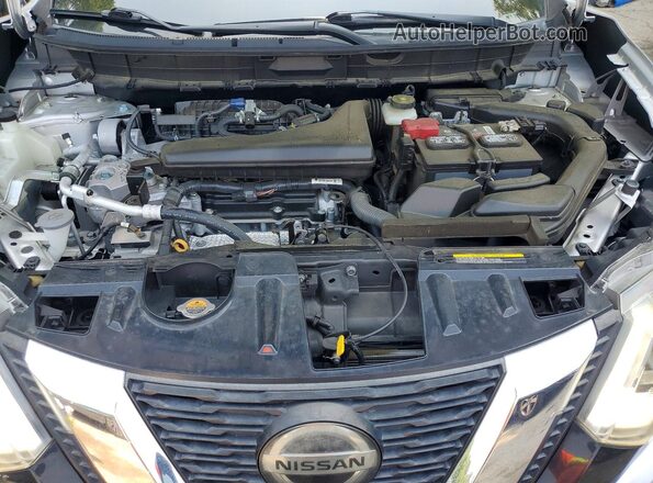 JN8AT2MT8LW001771 2020 NISSAN ROGUE Silver Rear interior view
