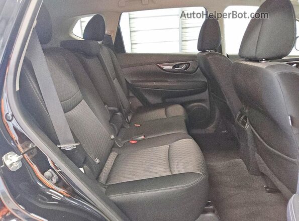 JN8AT2MT8LW043096 2020 NISSAN ROGUE Черный Вид задних сидений
