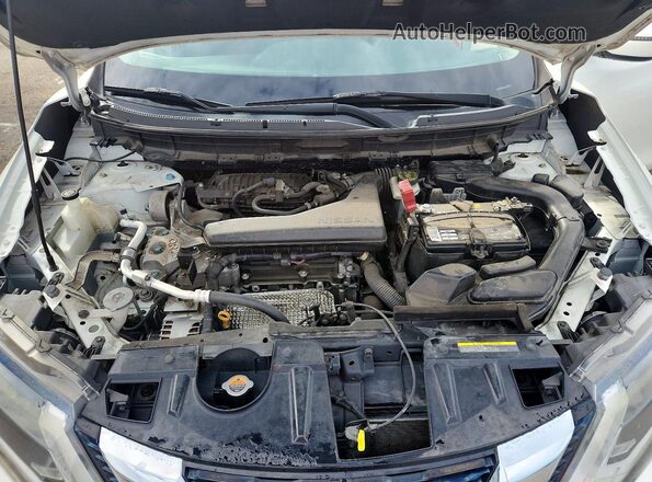 JN8AT2MT9JW455704 2018 NISSAN ROGUE White Vista del compartimento del motor