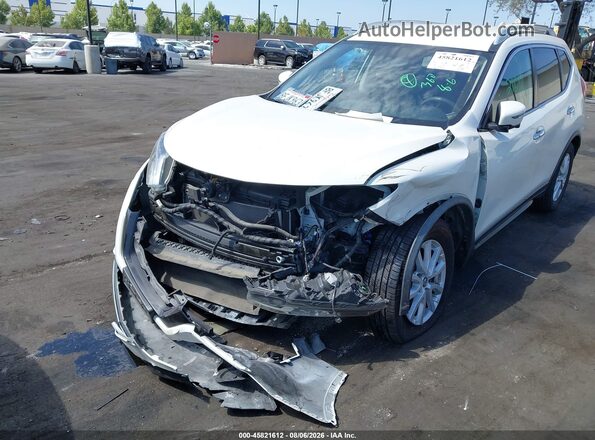 JN8AT2MT9JW469005 2018 NISSAN ROGUE White Front view