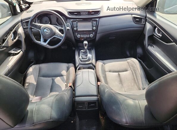 JN8AT2MTXHW398536 2017 NISSAN ROGUE Black Առջևի վահանակի տեսք