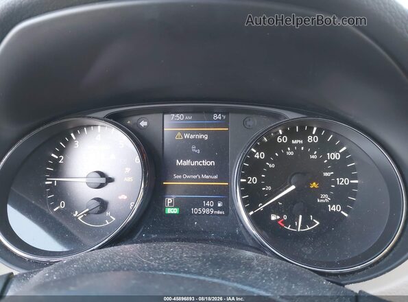 JN8AT2MTXJW454237 2018 NISSAN ROGUE Белый Вид задних сидений