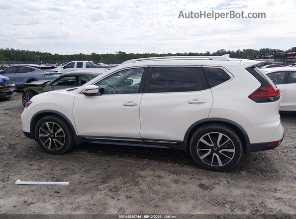 JN8AT2MTXJW463424 2018 NISSAN ROGUE White Widok wnętrza 360 stopni