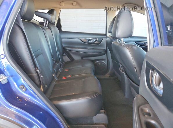 JN8AT2MTXJW464802 2018 NISSAN ROGUE Синий Вид задней части салона