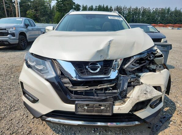 JN8AT2MV0HW254155 2017 NISSAN ROGUE Белый Вид спереди