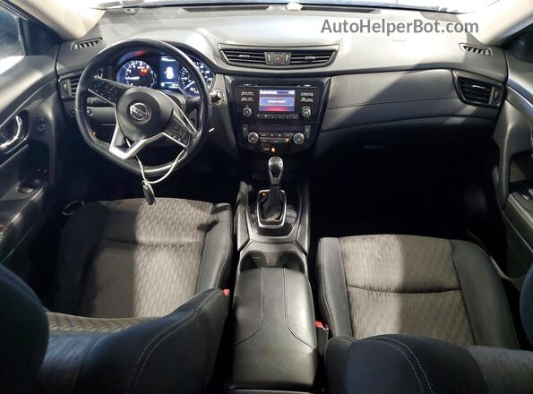 JN8AT2MV0HW266340 2017 NISSAN ROGUE White Widok deski rozdzielczej