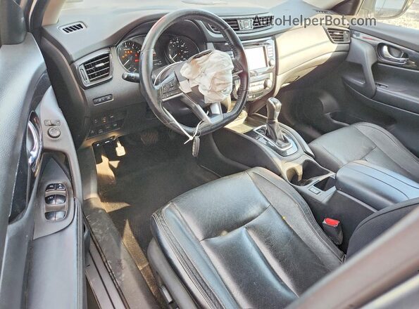 JN8AT2MV0HW280335 2017 NISSAN ROGUE Gray Առջևի վահանակի տեսք