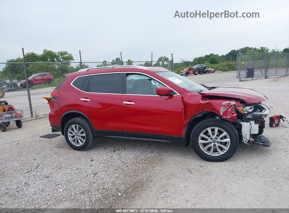 JN8AT2MV0HW284398 2017 NISSAN ROGUE Red უკანა სალონის ხედი