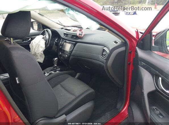 JN8AT2MV0HW284398 2017 NISSAN ROGUE Red წინა სალონის ხედი