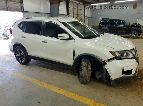 JN8AT2MV0KW370558 2019 NISSAN ROGUE White Передня права чверть