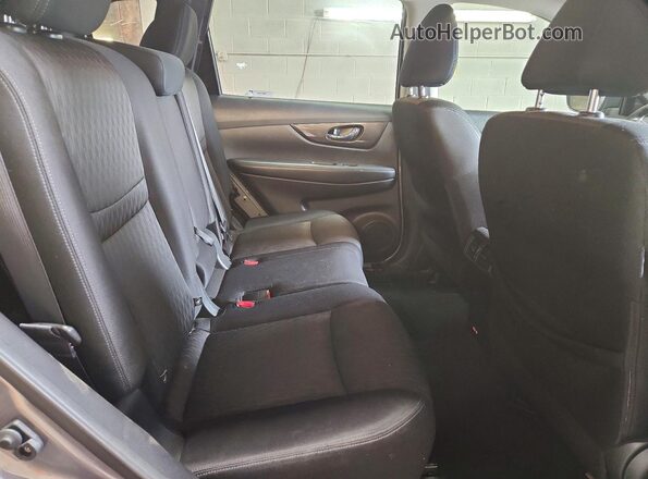 JN8AT2MV0KW390812 2019 NISSAN ROGUE Серый Вид задней части салона