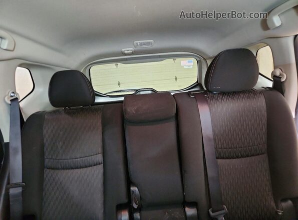 JN8AT2MV0LW107567 2020 NISSAN ROGUE White Vista de los asientos traseros