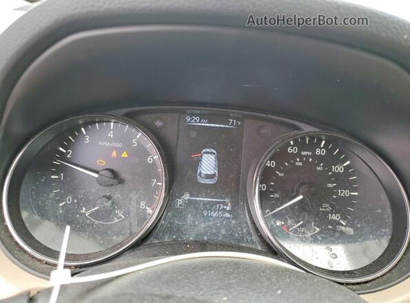 JN8AT2MV1HW009736 2017 NISSAN ROGUE White Widok zestawu wskaźników