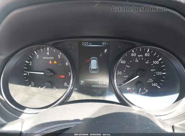 JN8AT2MV2HW019952 2017 NISSAN ROGUE Черный Вид задних сидений