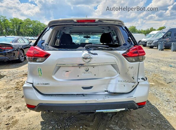 JN8AT2MV2HW022169 2017 NISSAN ROGUE Серебряный Вид сзади