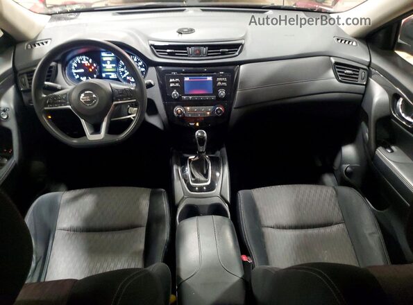 JN8AT2MV2HW275086 2017 NISSAN ROGUE Red Вид панелі приладів