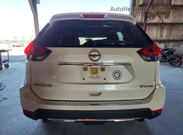 JN8AT2MV2JW354912 2018 NISSAN ROGUE Белый Вид сзади