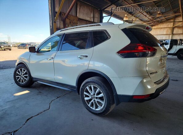 JN8AT2MV2JW354912 2018 NISSAN ROGUE Белый Задняя левая четверть