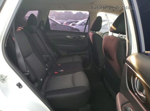 JN8AT2MV2LW109479 2020 NISSAN ROGUE White Вид задньої частини салону