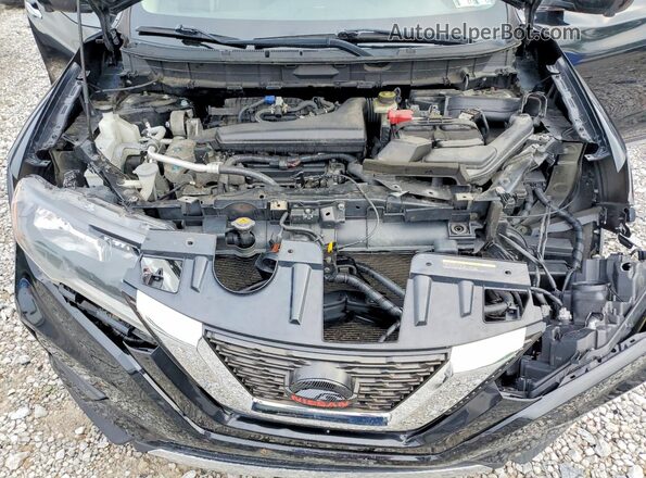 JN8AT2MV3HW017580 2017 NISSAN ROGUE Black Engine compartment view