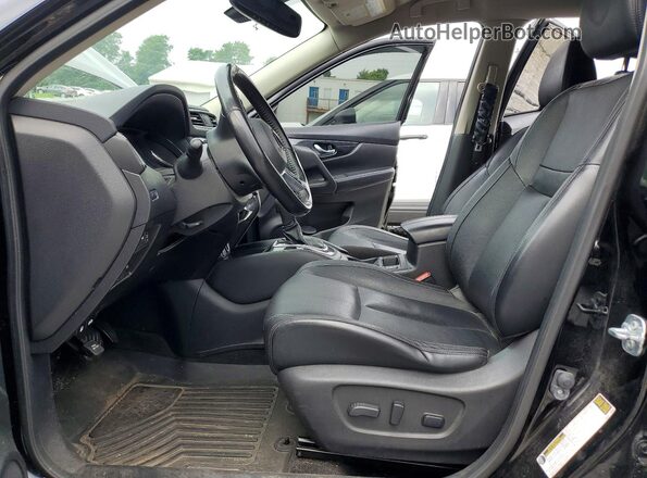 JN8AT2MV3HW017580 2017 NISSAN ROGUE Black Front interior view