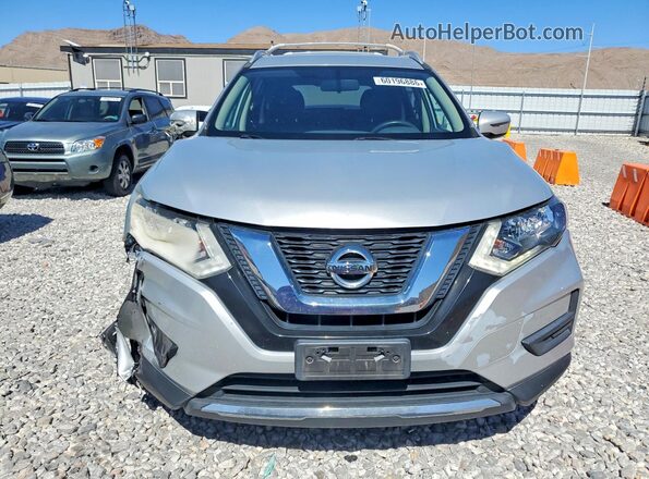 JN8AT2MV3HW260256 2017 NISSAN ROGUE Silver Դիմացի տեսք