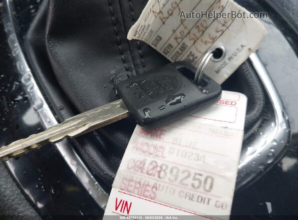 JN8AT2MV4HW010234 2017 NISSAN ROGUE Blue Առջևի վահանակի տեսք