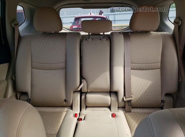 JN8AT2MV4JW326643 2018 NISSAN ROGUE White უკანა სავარძლების ხედი