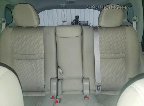 JN8AT2MV5HW002045 2017 NISSAN ROGUE Красный Вид задних сидений