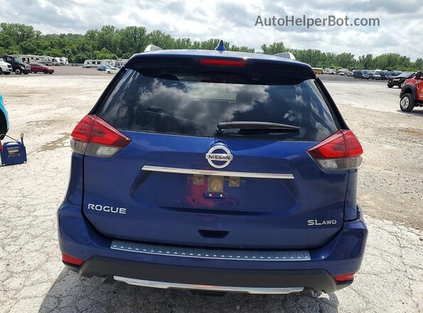 JN8AT2MV5JW352135 2018 NISSAN ROGUE Blue Rear view