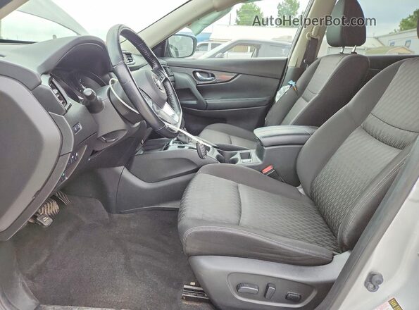 JN8AT2MV5LW138801 2020 NISSAN ROGUE Silver Vista interior delantera