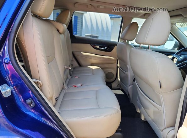 JN8AT2MV6HW004838 2017 NISSAN ROGUE Синий Вид задней части салона
