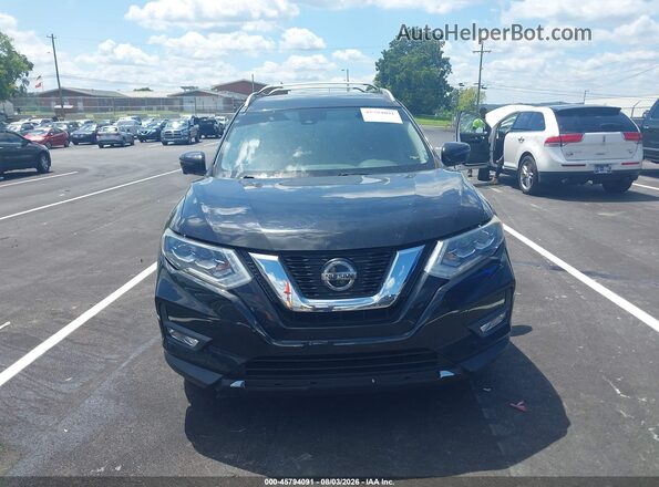 JN8AT2MV6JW301047 2018 NISSAN ROGUE Black წინა პანელის ხედი