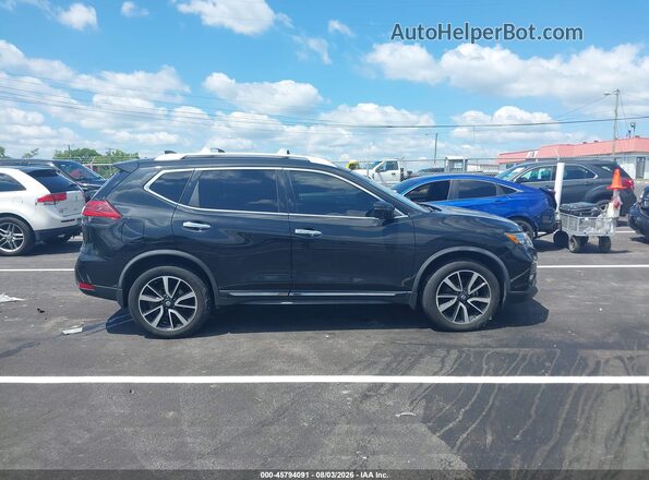 JN8AT2MV6JW301047 2018 NISSAN ROGUE Black ხელსაწყოთა პანელის ხედი