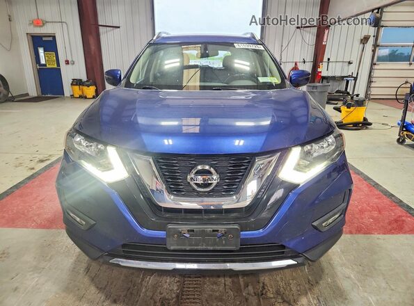 JN8AT2MV7HW004296 2017 NISSAN ROGUE Blue Widok z przodu