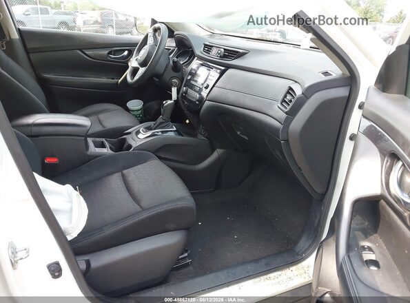 JN8AT2MV7HW006288 2017 NISSAN ROGUE White Սալոնի դիմացի տեսք